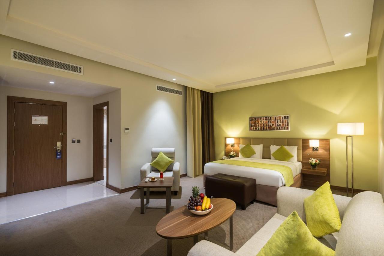 Mena Hotel Tabuk Zewnętrze zdjęcie
