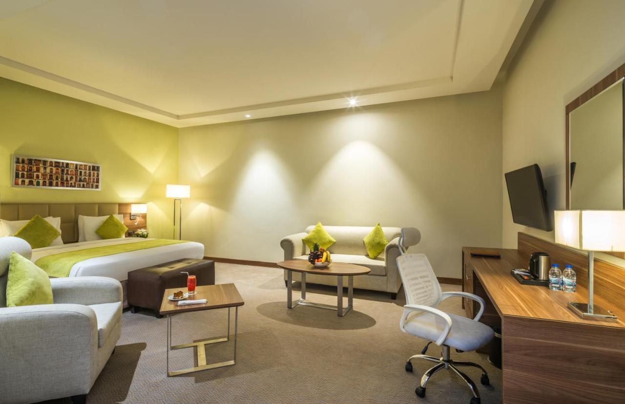 Mena Hotel Tabuk Zewnętrze zdjęcie
