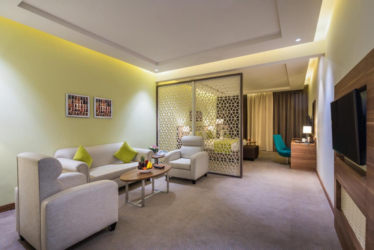 Mena Hotel Tabuk Zewnętrze zdjęcie