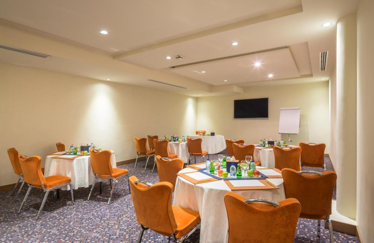 Mena Hotel Tabuk Zewnętrze zdjęcie