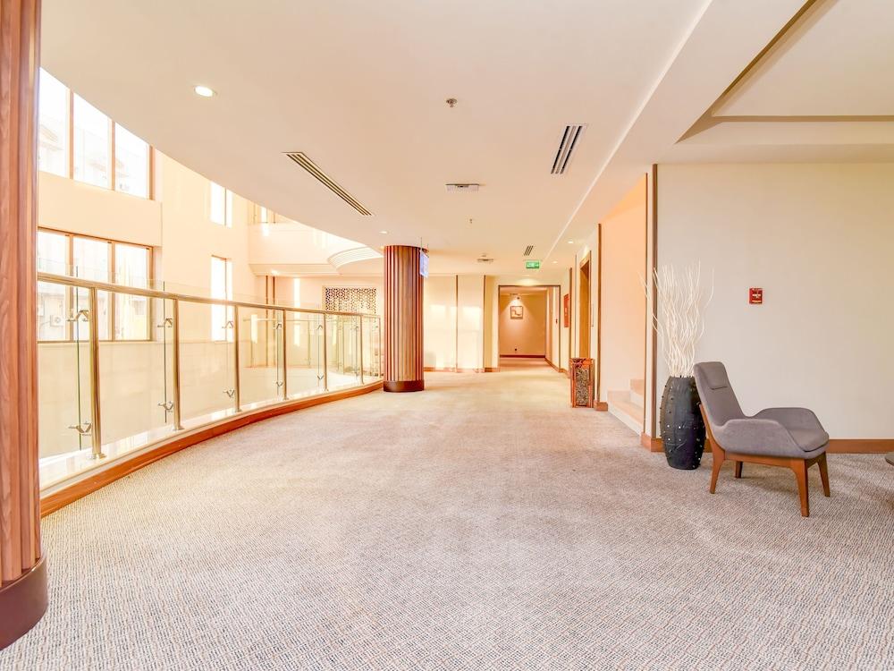 Mena Hotel Tabuk Zewnętrze zdjęcie